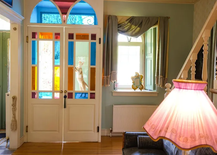 3Br Venetian-Style Villa In Mytilene City Centre