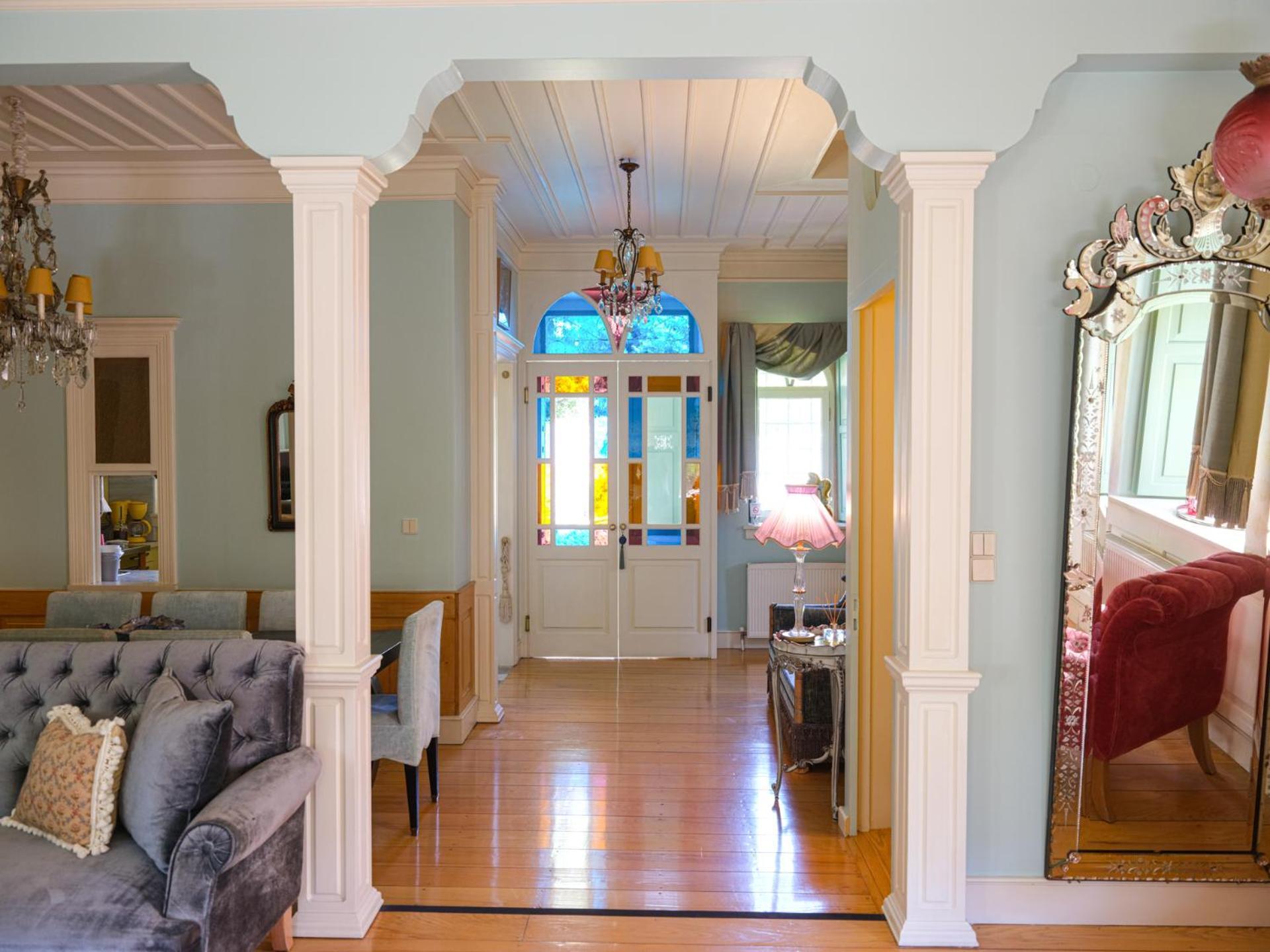 3br Venetian-style In Centre *
