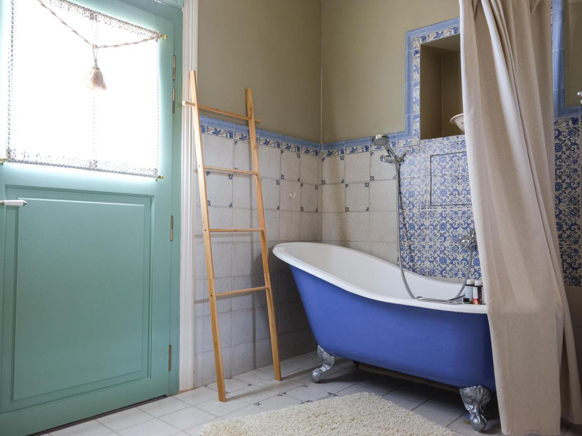 Villa 3br Venetian-style In Centre *