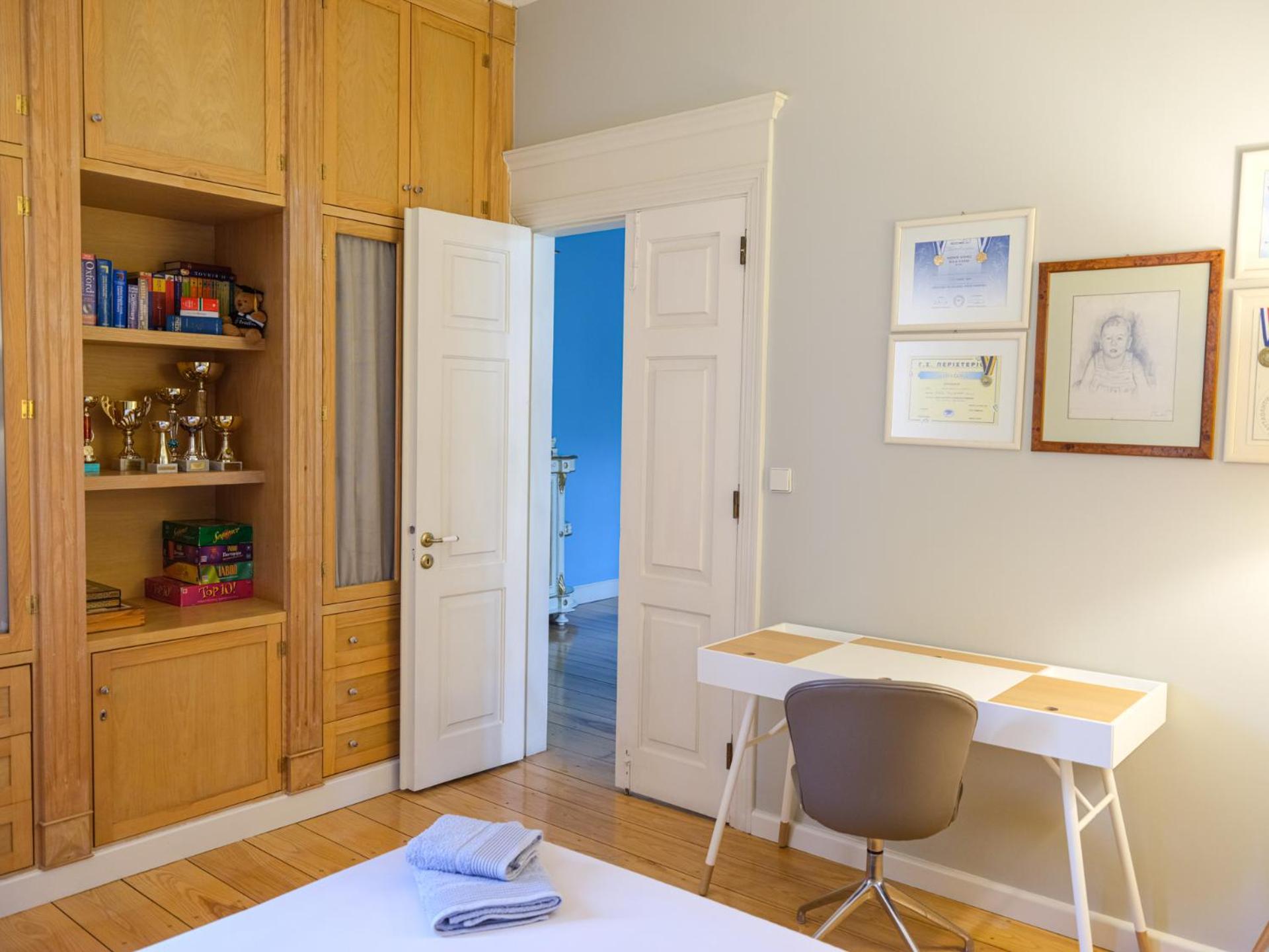 3br Venetian-style In Centre Villa