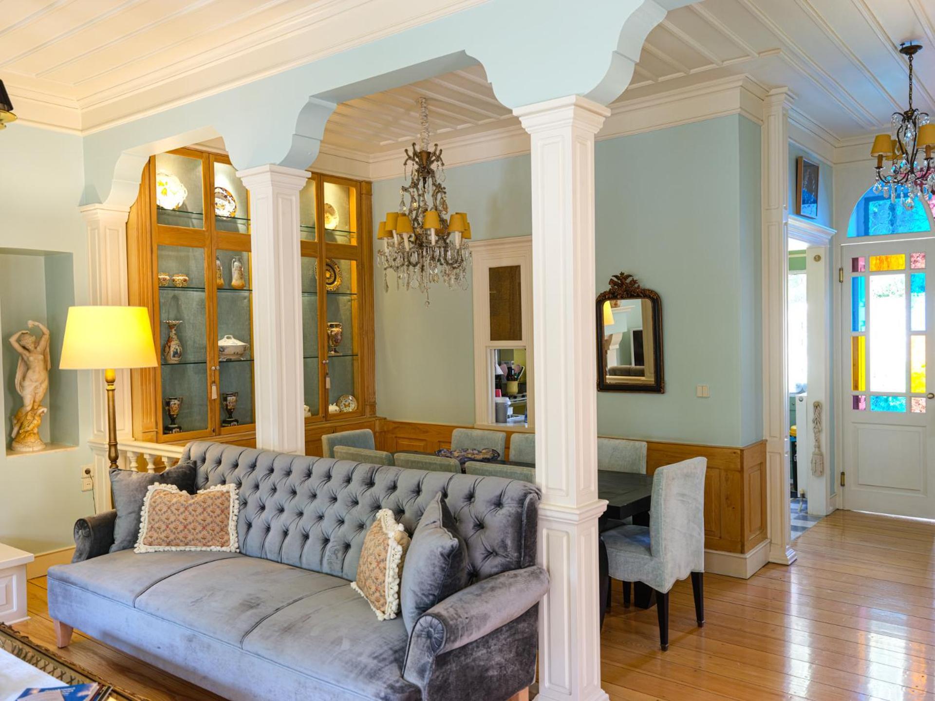 3br Venetian-style In Centre *