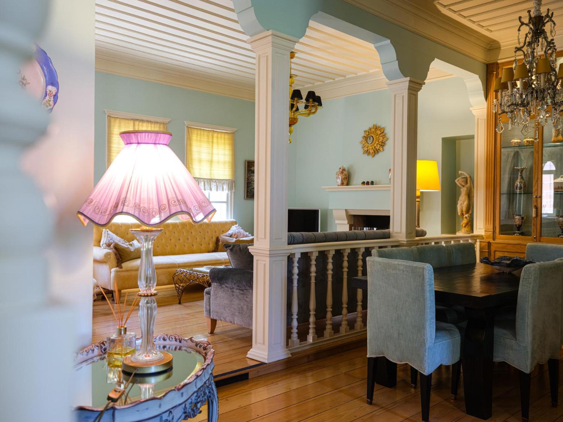 Villa 3br Venetian-style In Centre *